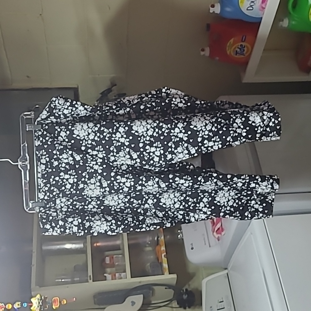 Croft and Barrow  capri pants like new never worn